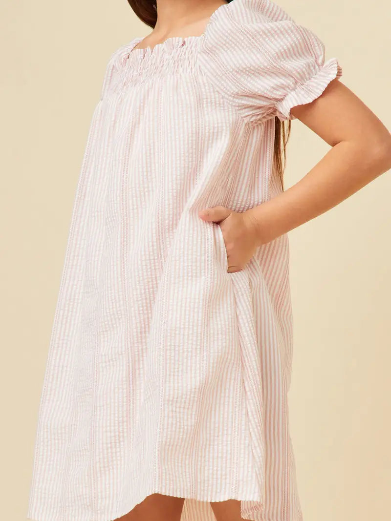 GIRLS SEERSUCKER SMOCKED DRESS