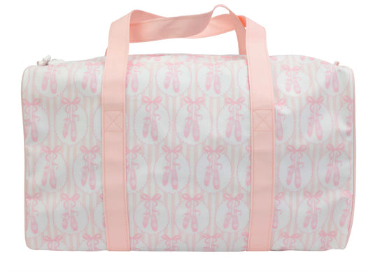 THE DUFFLE BAG IN BALLET